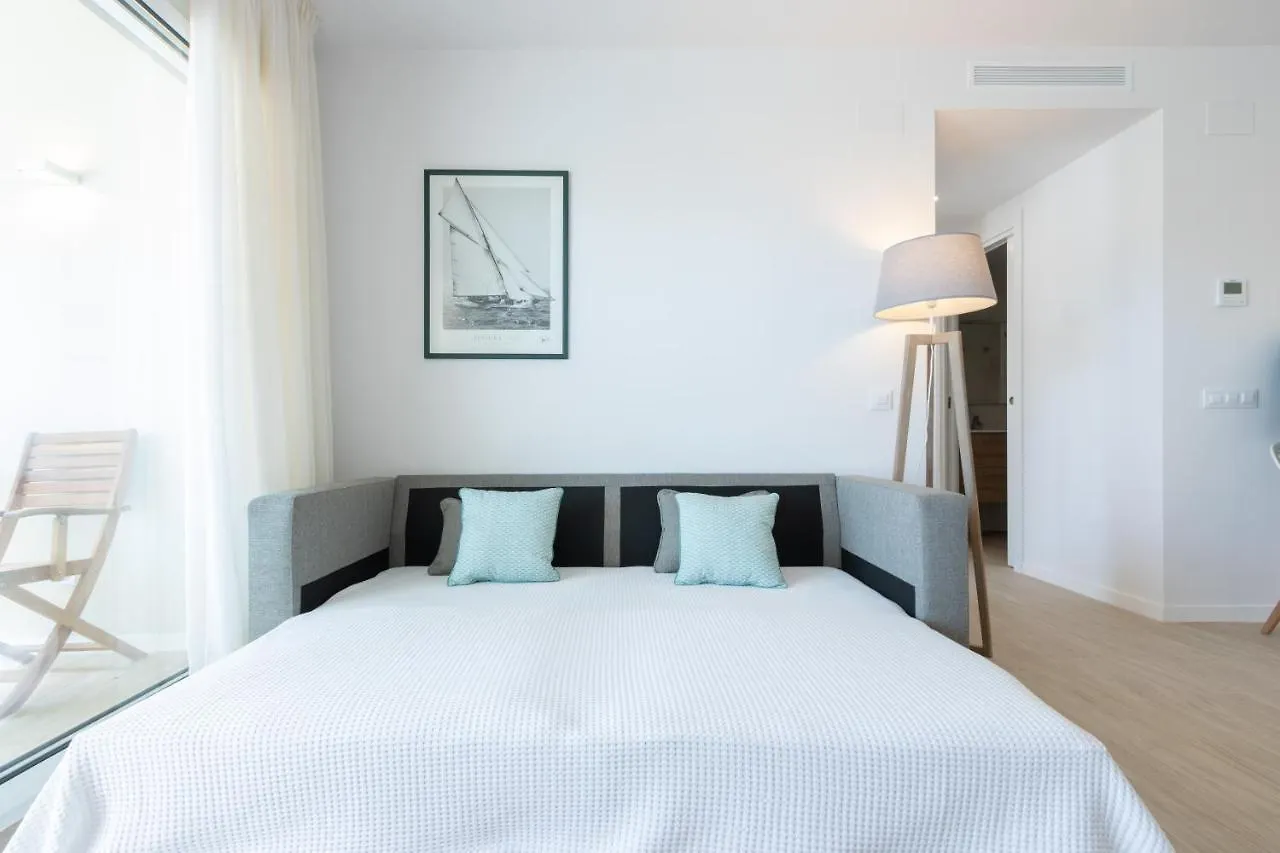 M A R I V E N T Suite With Bathroom And Terrace 50 M2 Roses Spain