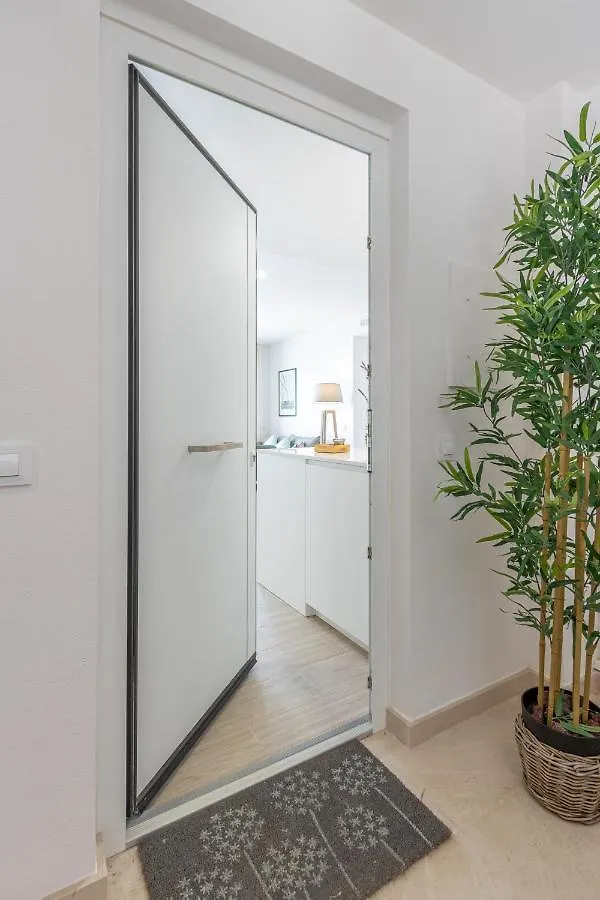 Apartment M A R I V E N T Suite With Bathroom And Terrace 50 M2 Roses